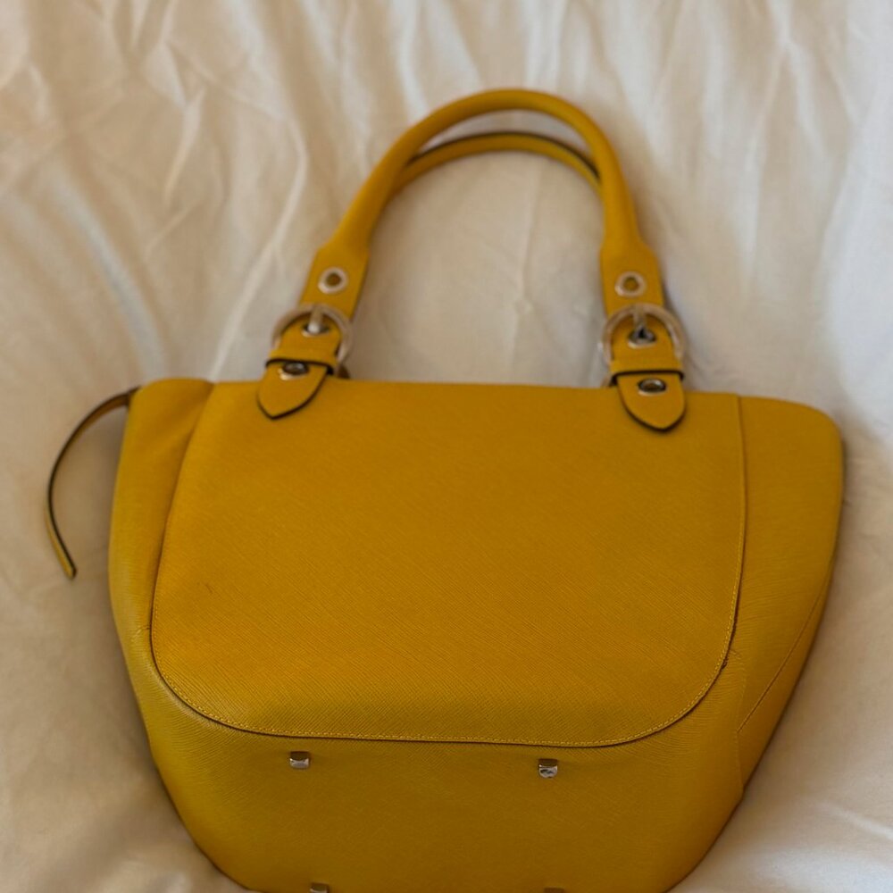Salvatore Ferragamo YELLOW Ginestra Pebble Calfskin Leather handbag